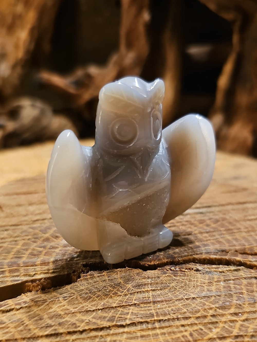 Carved Agate Owl Figurine - Gray and Cream Druzy Center - Picture 8 of 9